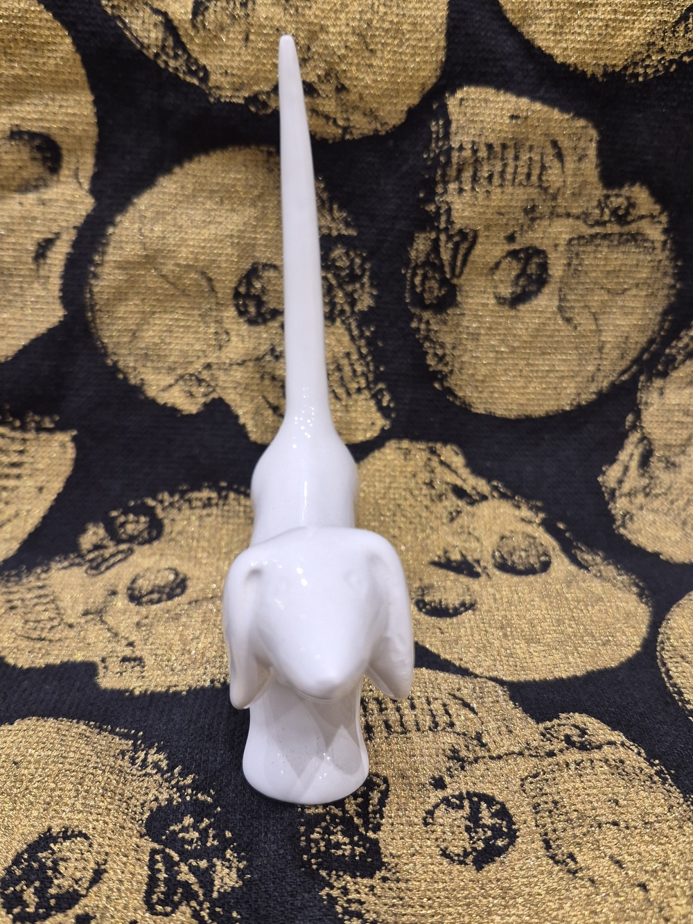 White Ceramic Dachshund Figurine Ring Holder - Picture 4 of 8